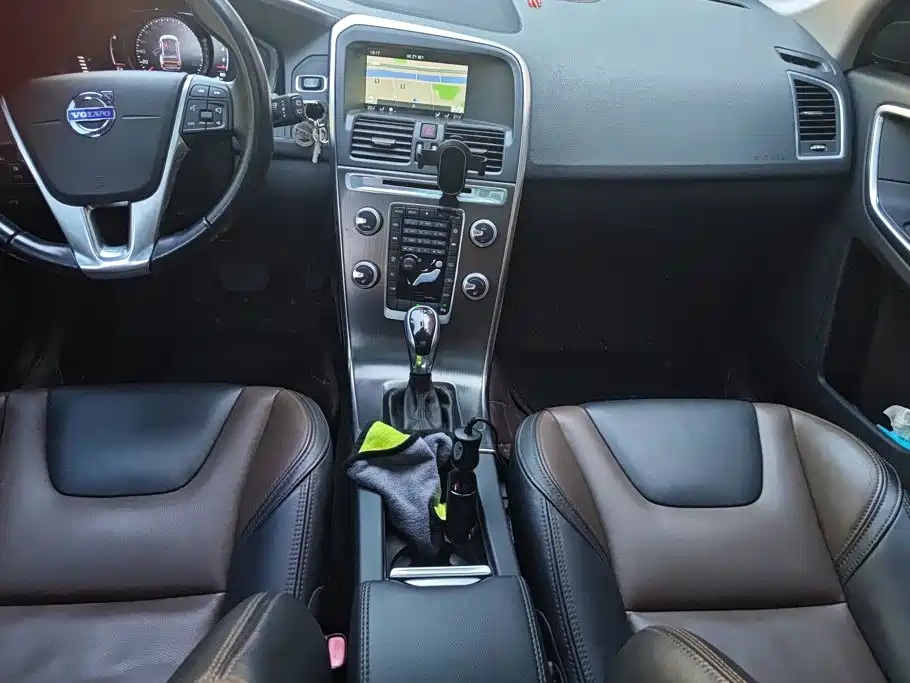 Volvo XC60 — миниатюра 16