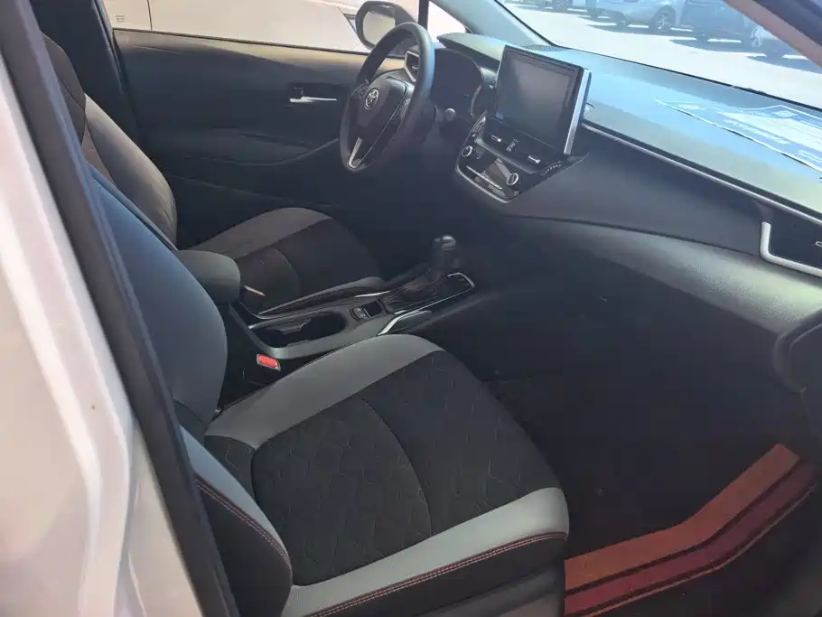 Toyota Corolla — миниатюра 8