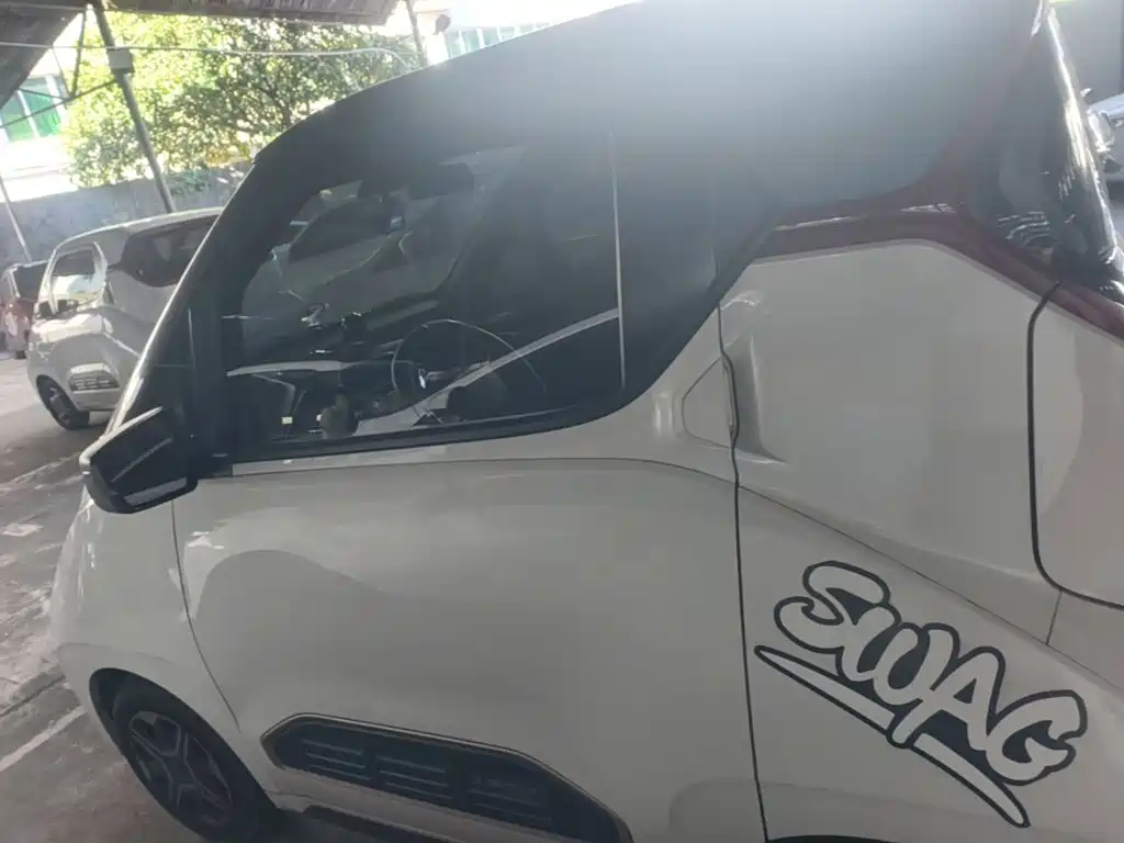 Baojun E200 — миниатюра 5