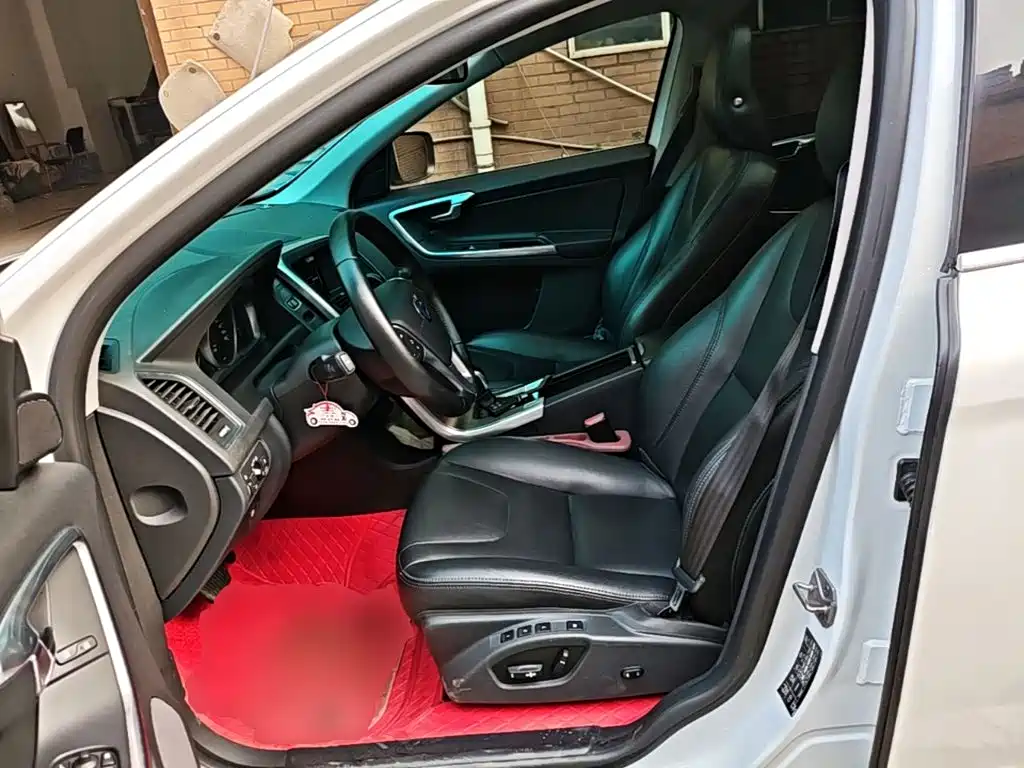 Volvo XC60 — миниатюра 15