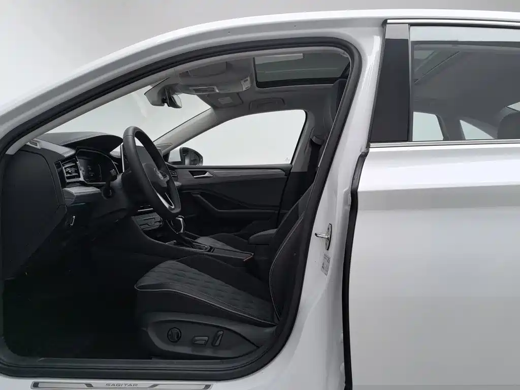 Volkswagen Sagitar — миниатюра 10