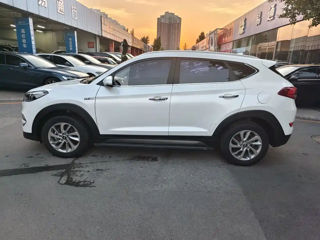 Hyundai Tucson — миниатюра 4