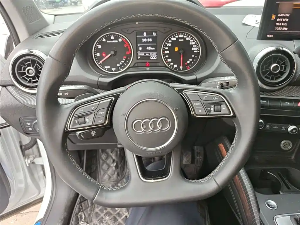 Audi Q2L 2023 35TFSI Fashion