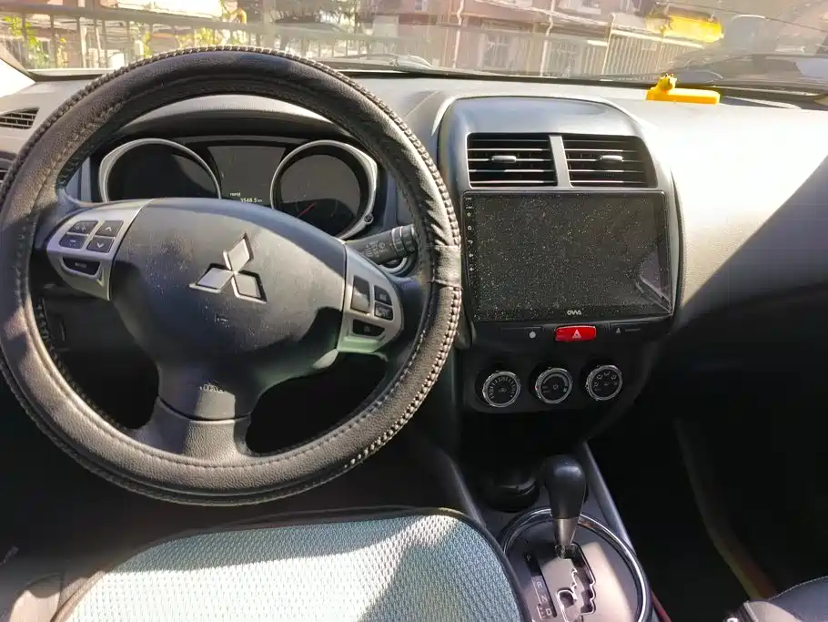 Mitsubishi ASX — миниатюра 12