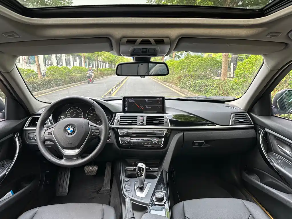 BMW 3 Series — миниатюра 9