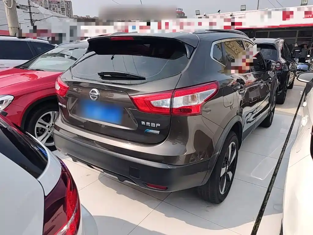 Nissan Qashqai 2017 2.0L CVT Smart V