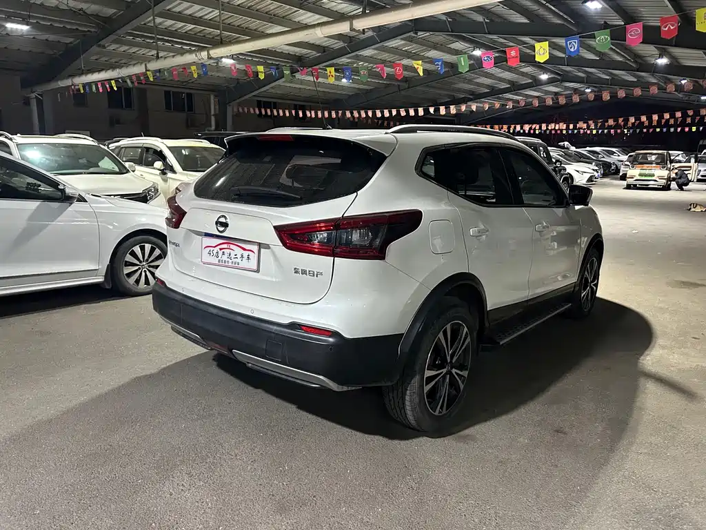 Nissan Qashqai — миниатюра 7