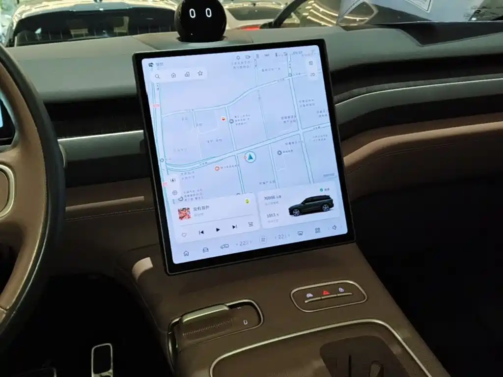 NIO ES8 — миниатюра 13