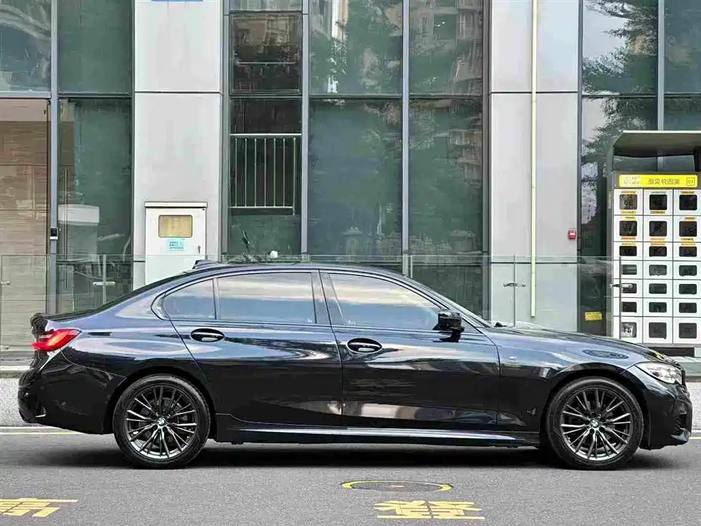 BMW 3 Series — миниатюра 4