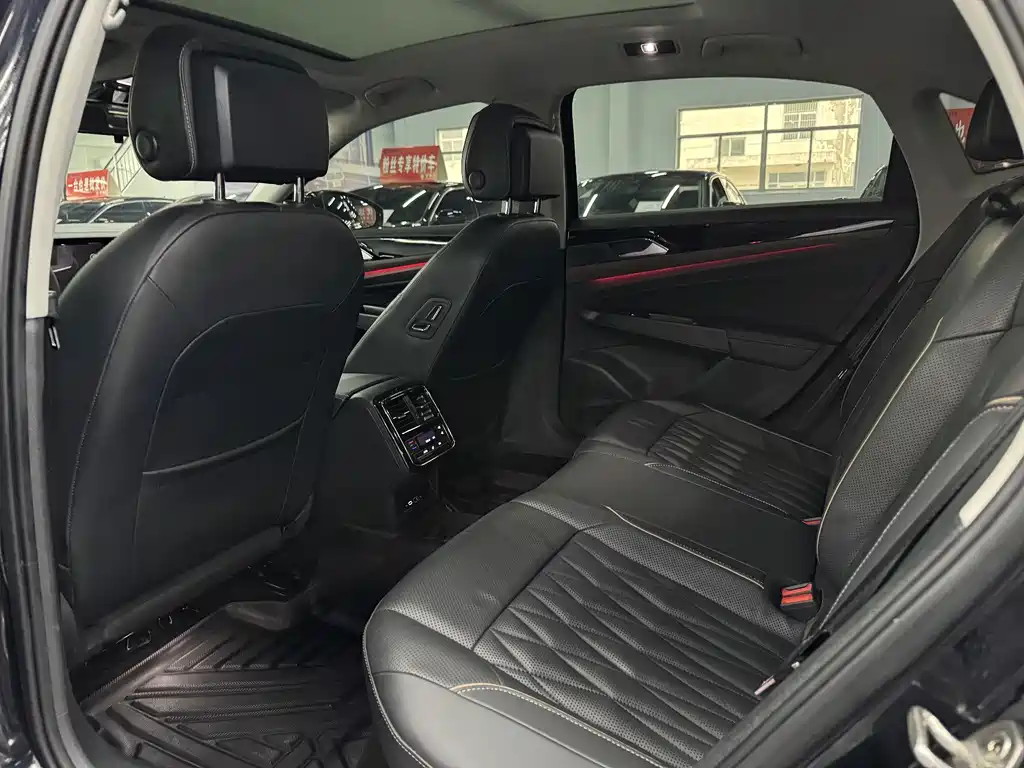 Volkswagen Passat — миниатюра 4