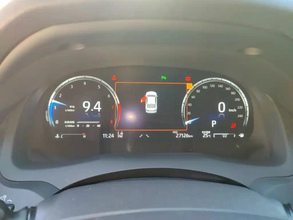 Toyota Camry — миниатюра 7