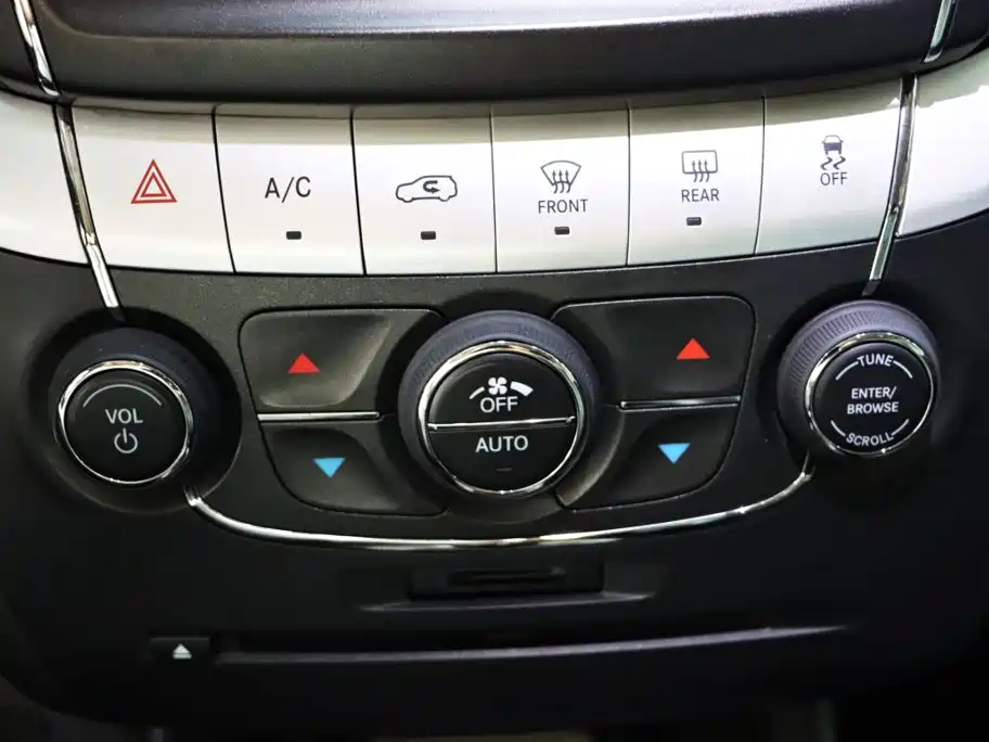 Dodge Journey — миниатюра 19