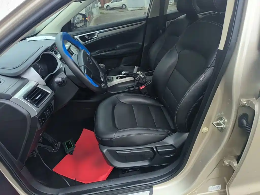 Geely Emgrand GL — миниатюра 15