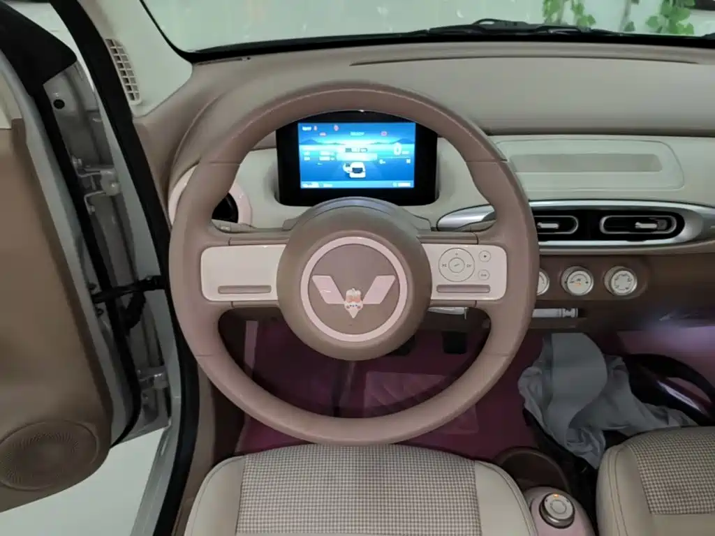 Wuling MINIEV — миниатюра 11