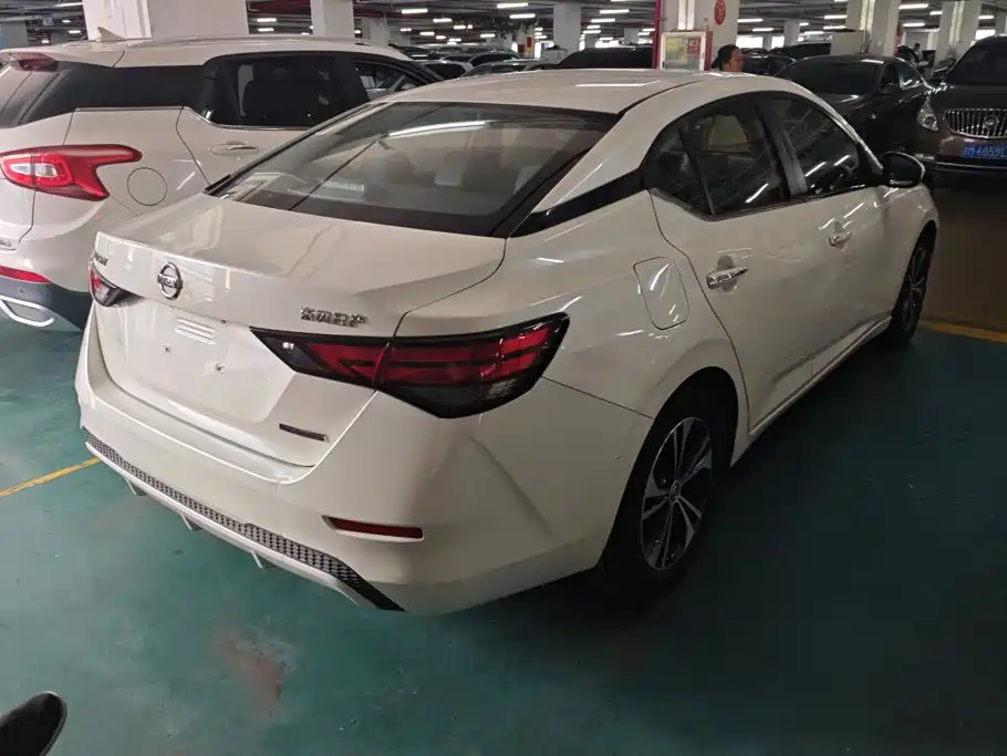 Nissan Sylphy — миниатюра 3