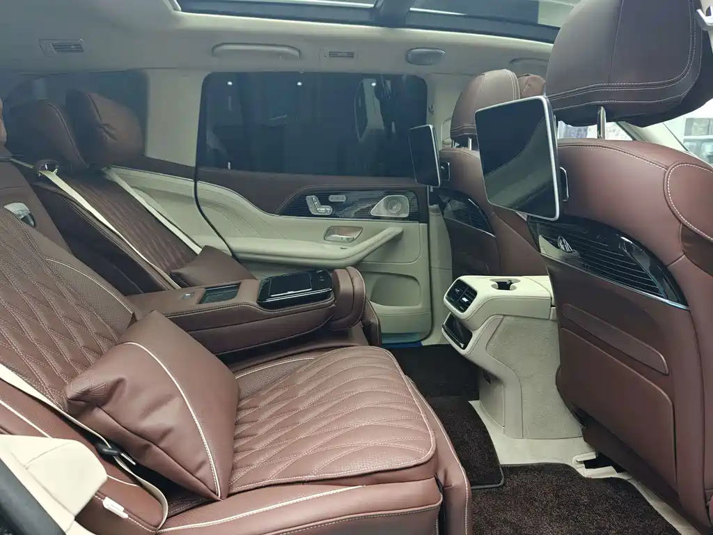 Mercedes-Benz GLS — миниатюра 8
