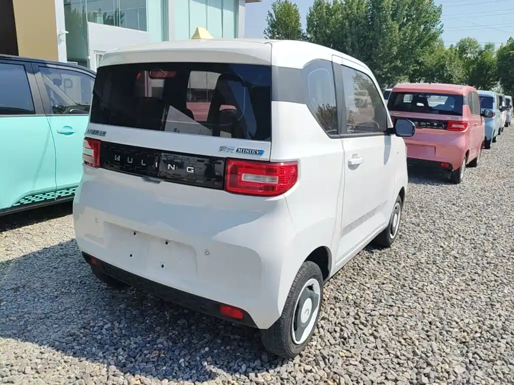 Wuling MINIEV — миниатюра 7