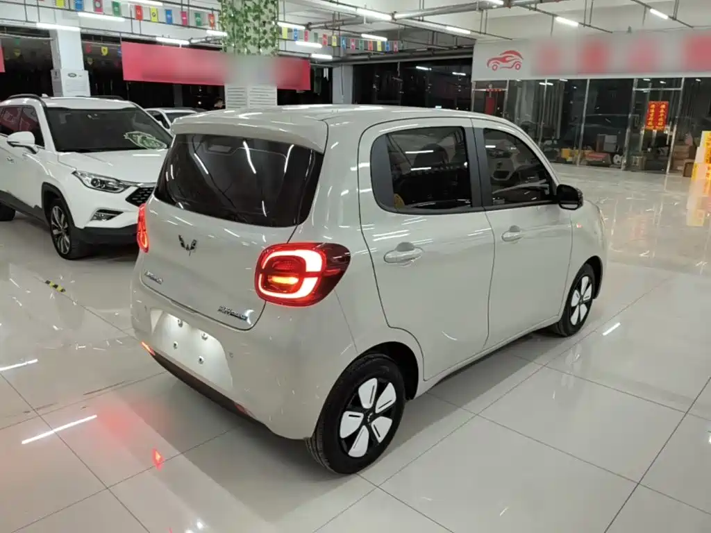 Wuling MINIEV — миниатюра 7