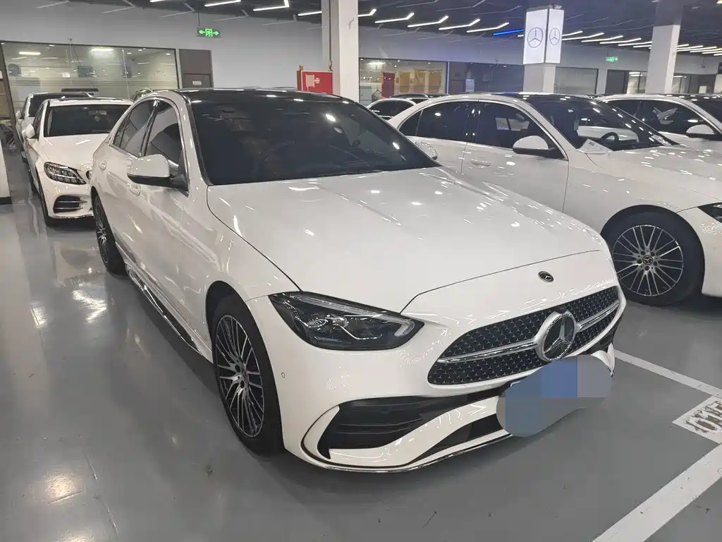 Mercedes-Benz C-Class — миниатюра 3