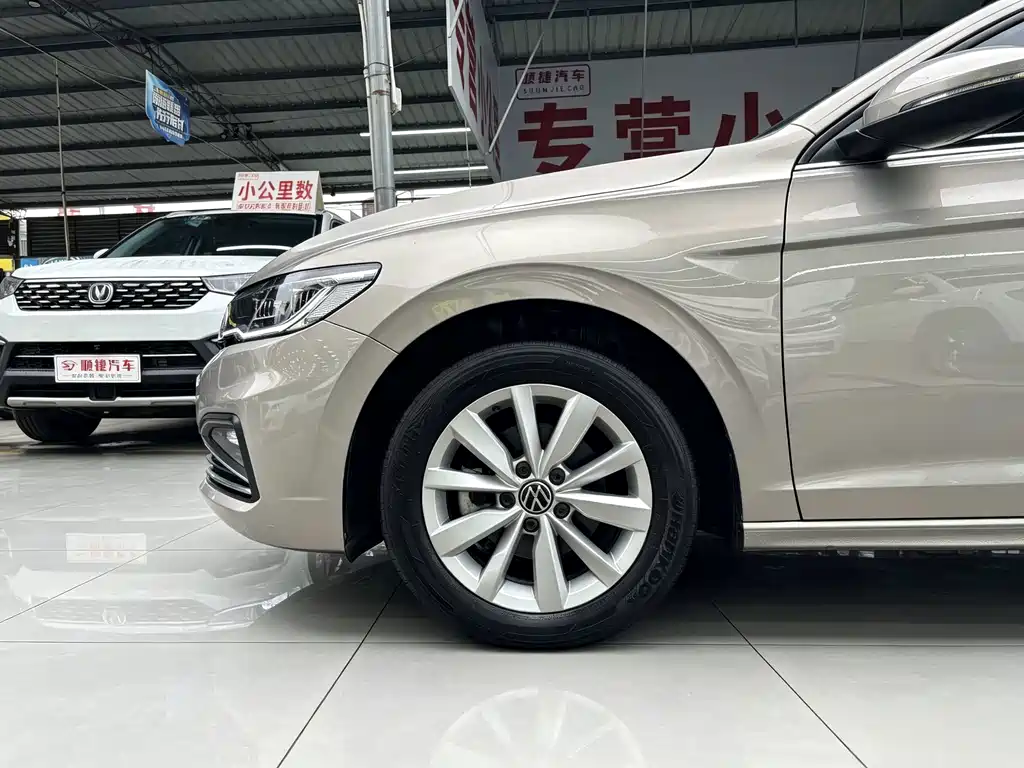 Volkswagen Bora — миниатюра 4