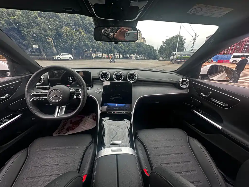 Mercedes-Benz C-Class — миниатюра 7