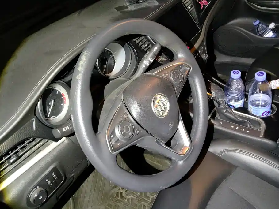 Buick Verano — миниатюра 15