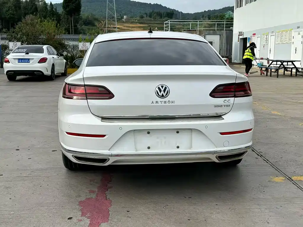 Volkswagen CC — миниатюра 8