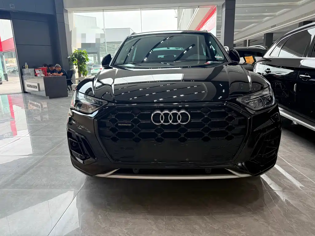 Audi Q5L 2022 40T Luxury