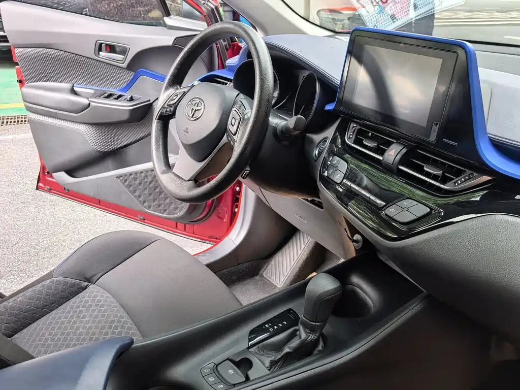 Toyota C-HR — миниатюра 16