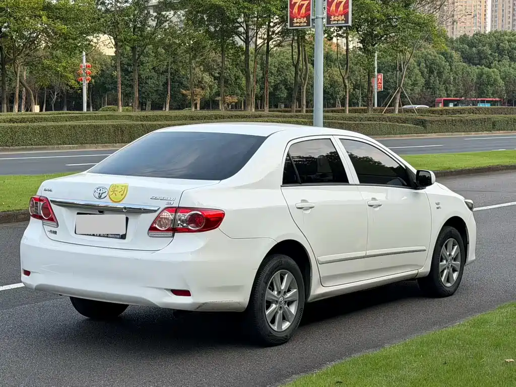 Toyota Corolla — миниатюра 9