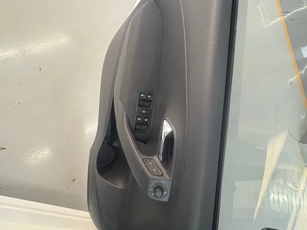 Volkswagen Polo — миниатюра 12