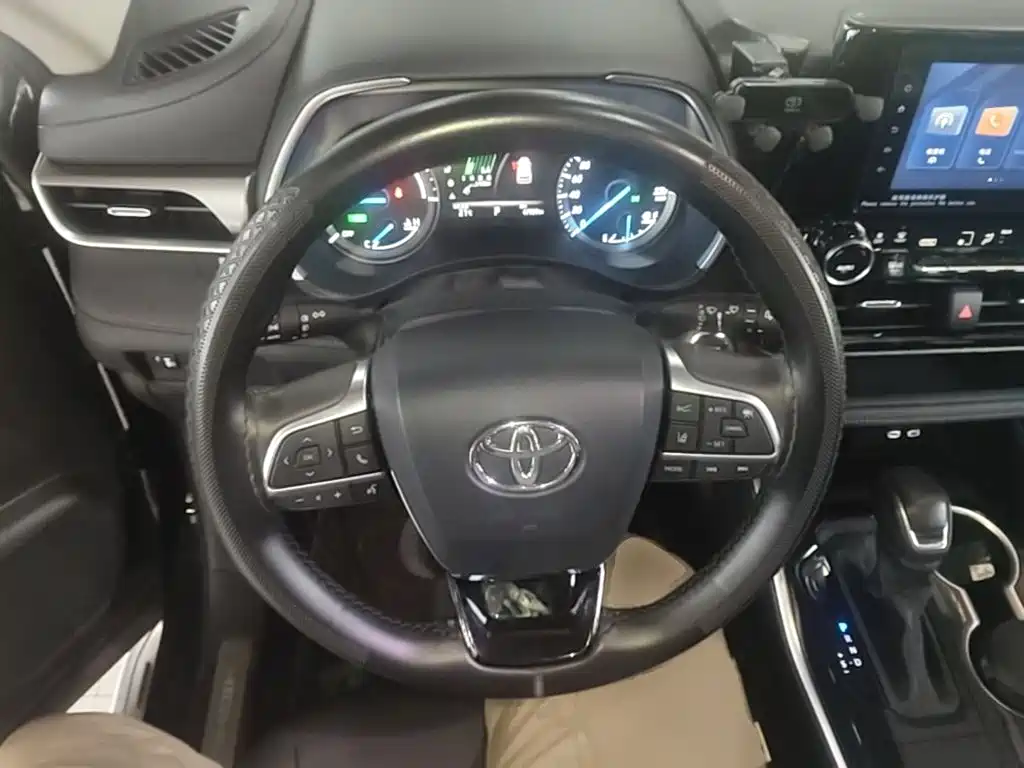 Toyota Highlander — миниатюра 11
