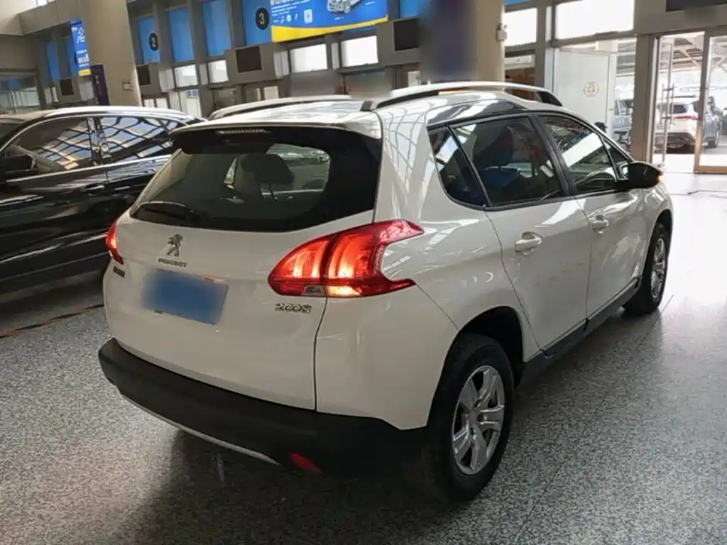 Peugeot 2008 — миниатюра 7