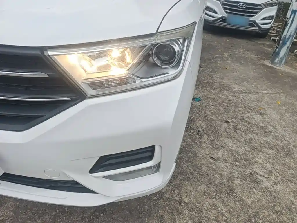 Wuling Hongguang — миниатюра 24