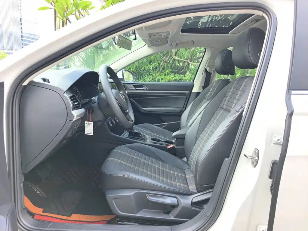 Volkswagen Lavida — миниатюра 11