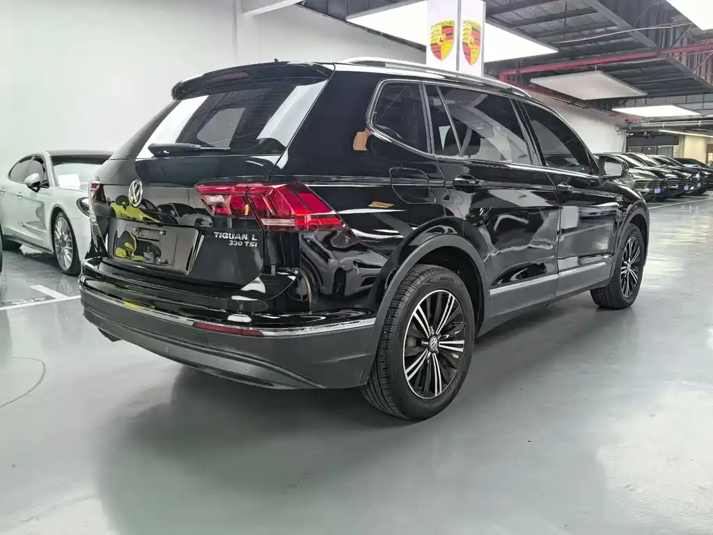 Volkswagen Tiguan L — миниатюра 9