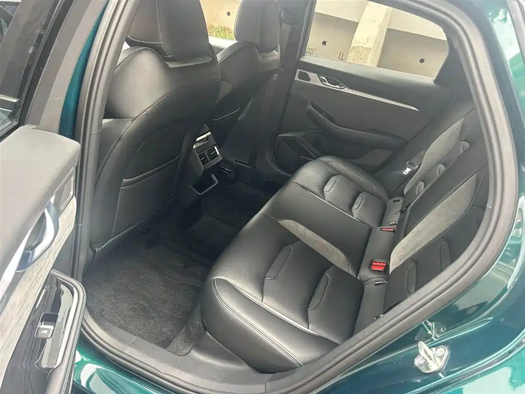 GEELY AUTOMOBILE XINGRUI