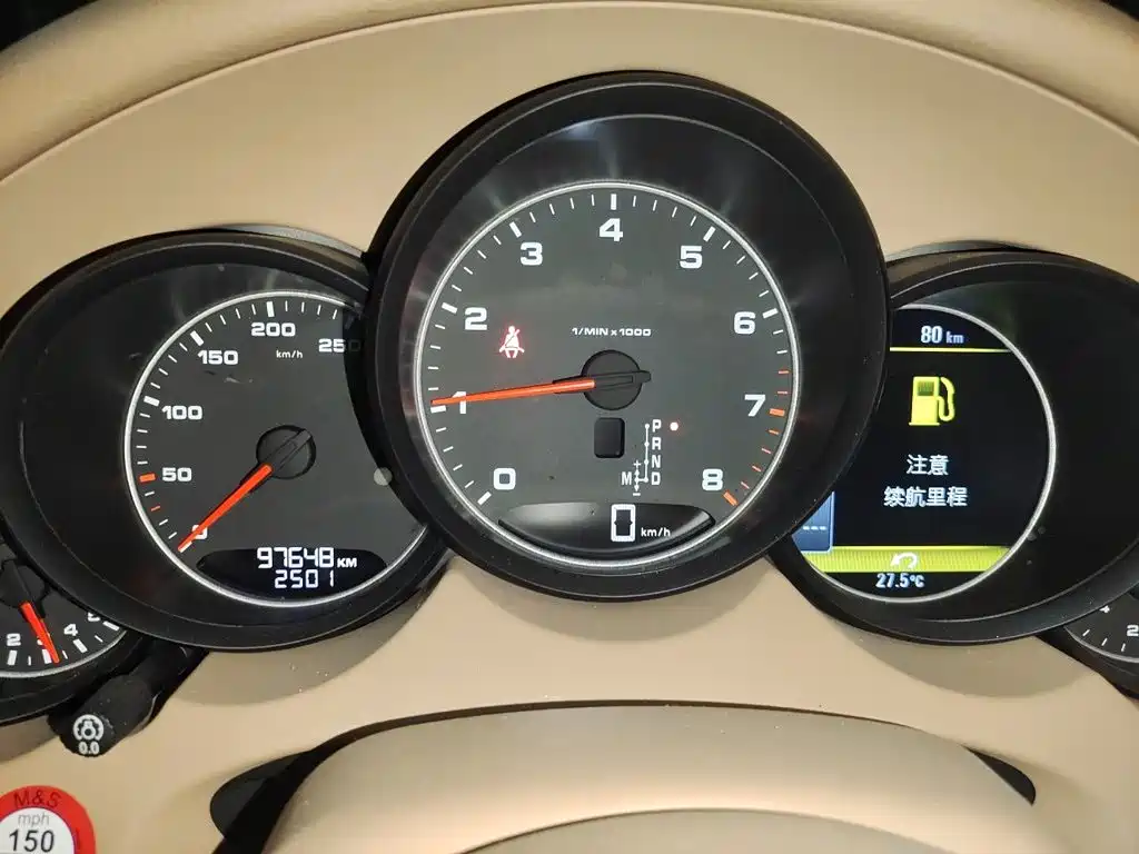 Porsche Cayenne — миниатюра 12