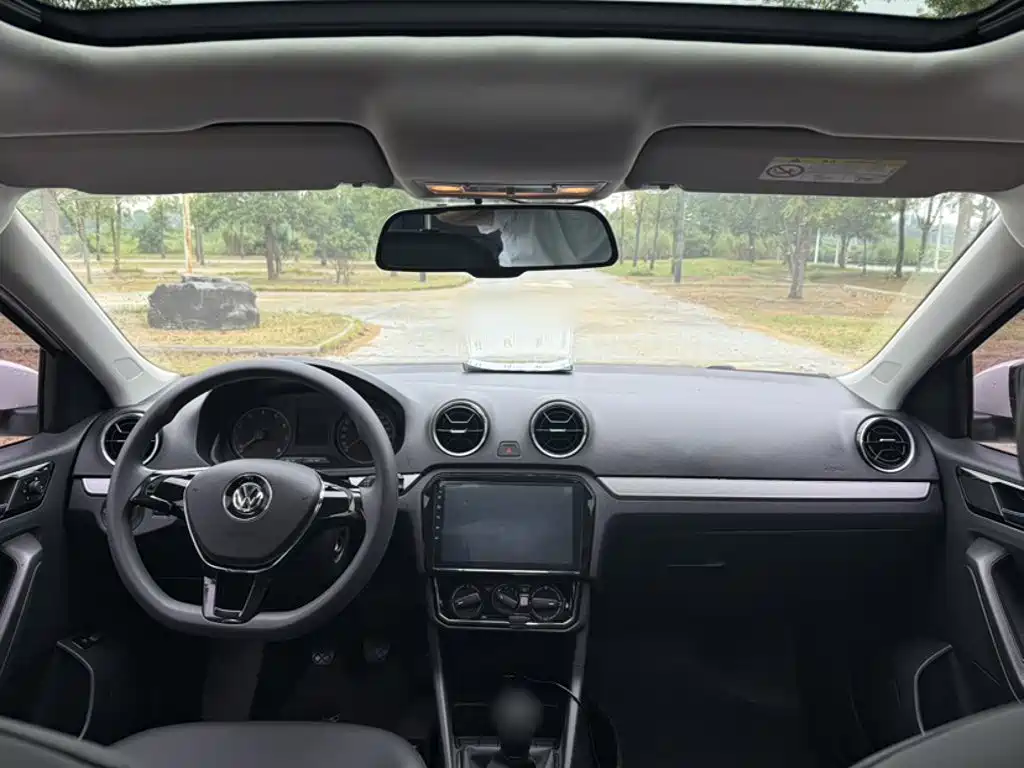 Volkswagen Jetta — миниатюра 8