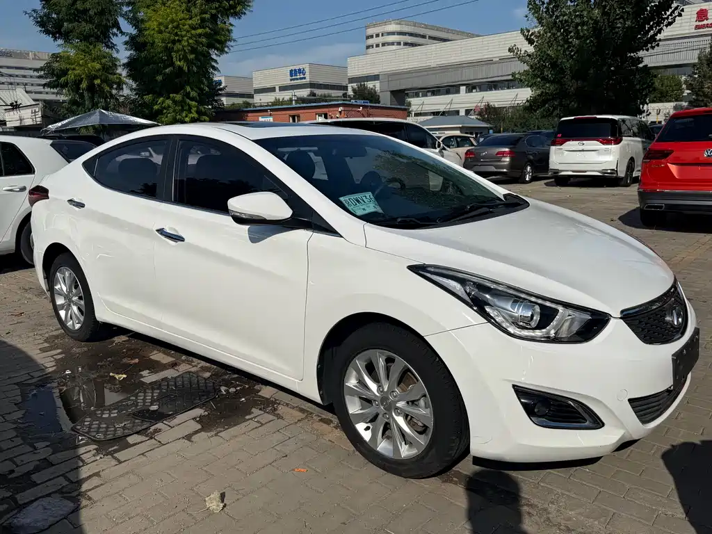 Hyundai Elantra Langdong — миниатюра 3