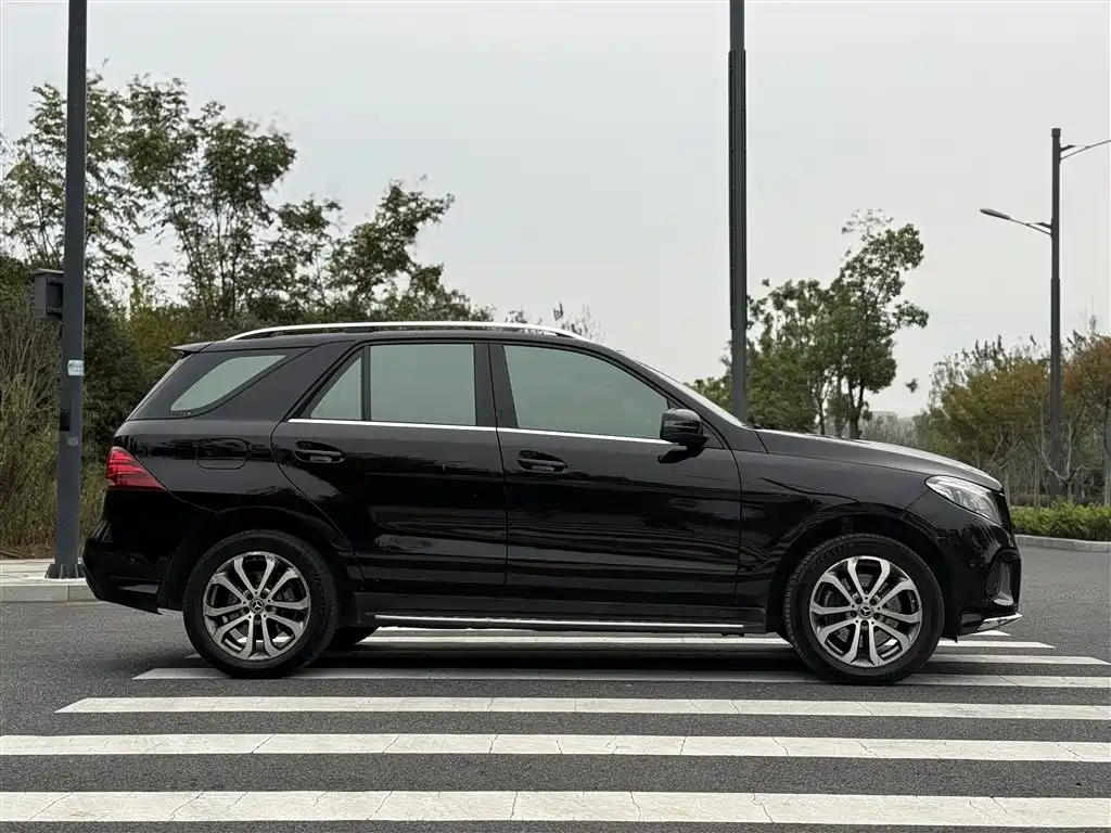 Mercedes-Benz GLE 2017 GLE 320 4MATIC Luxury