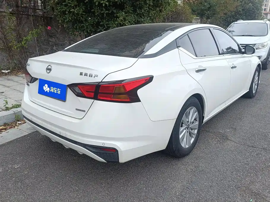 Nissan Teana — миниатюра 3