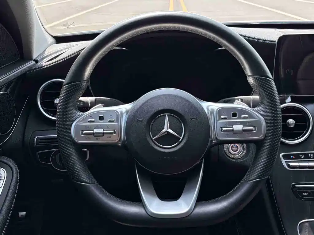 Mercedes-Benz C-Class — миниатюра 11