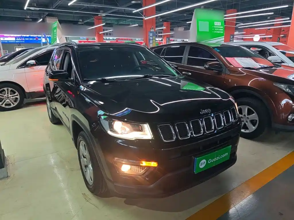 Jeep Compass — миниатюра 4