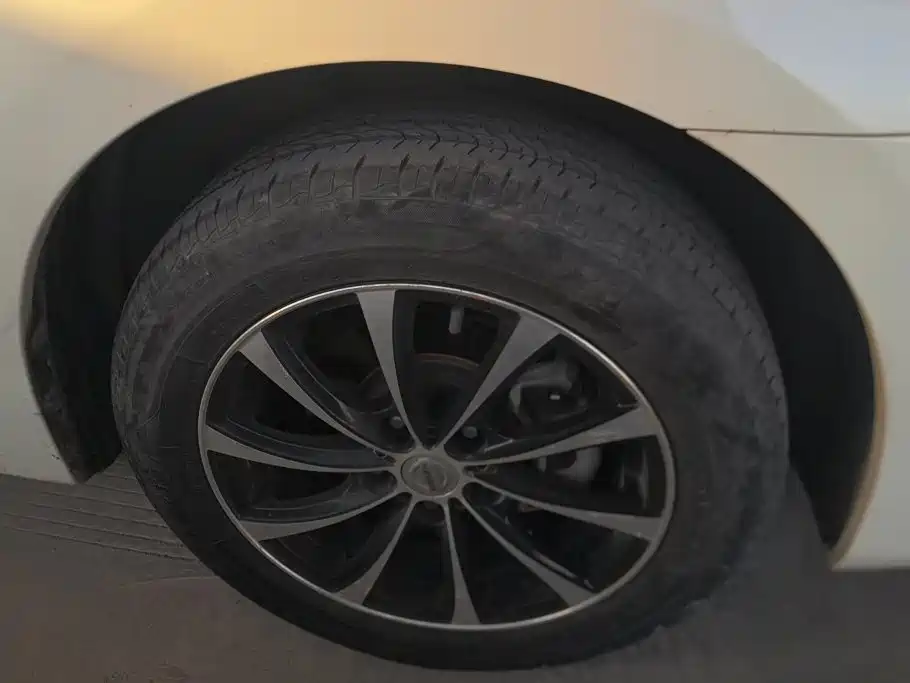 Nissan Sylphy — миниатюра 6
