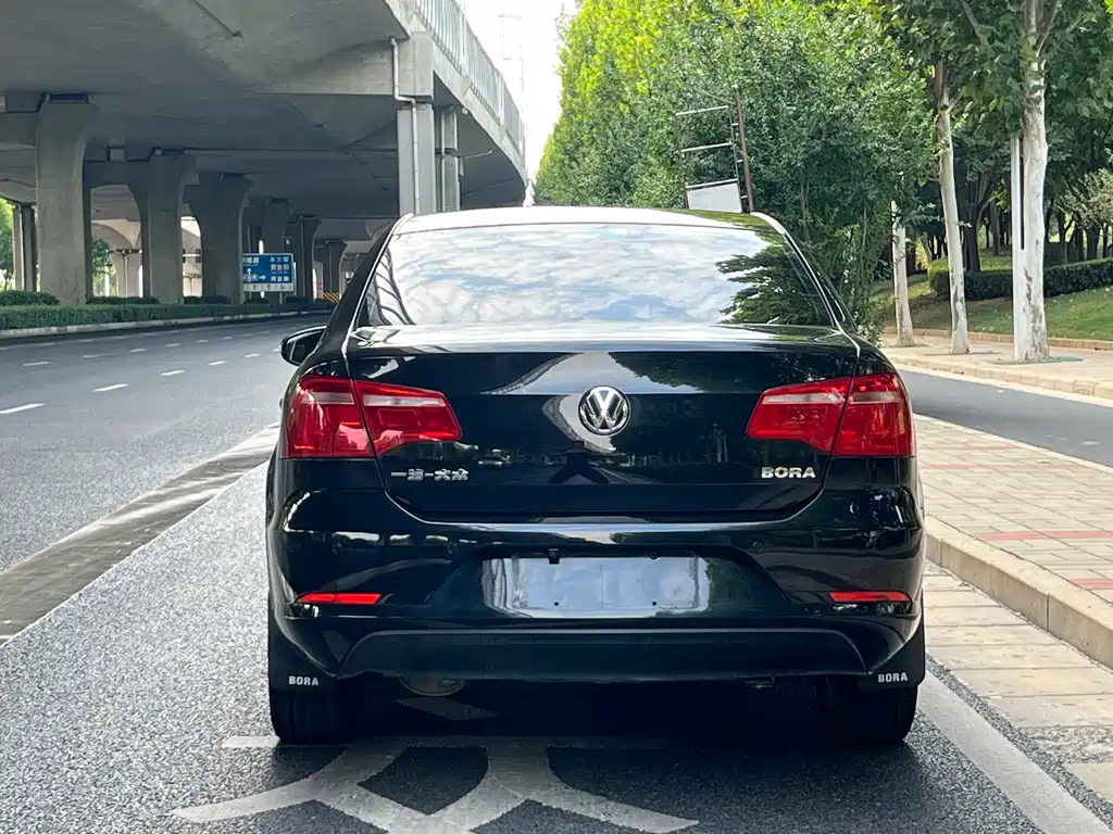 Volkswagen Bora — миниатюра 5