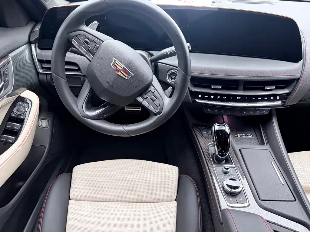 Cadillac CT5 — миниатюра 9