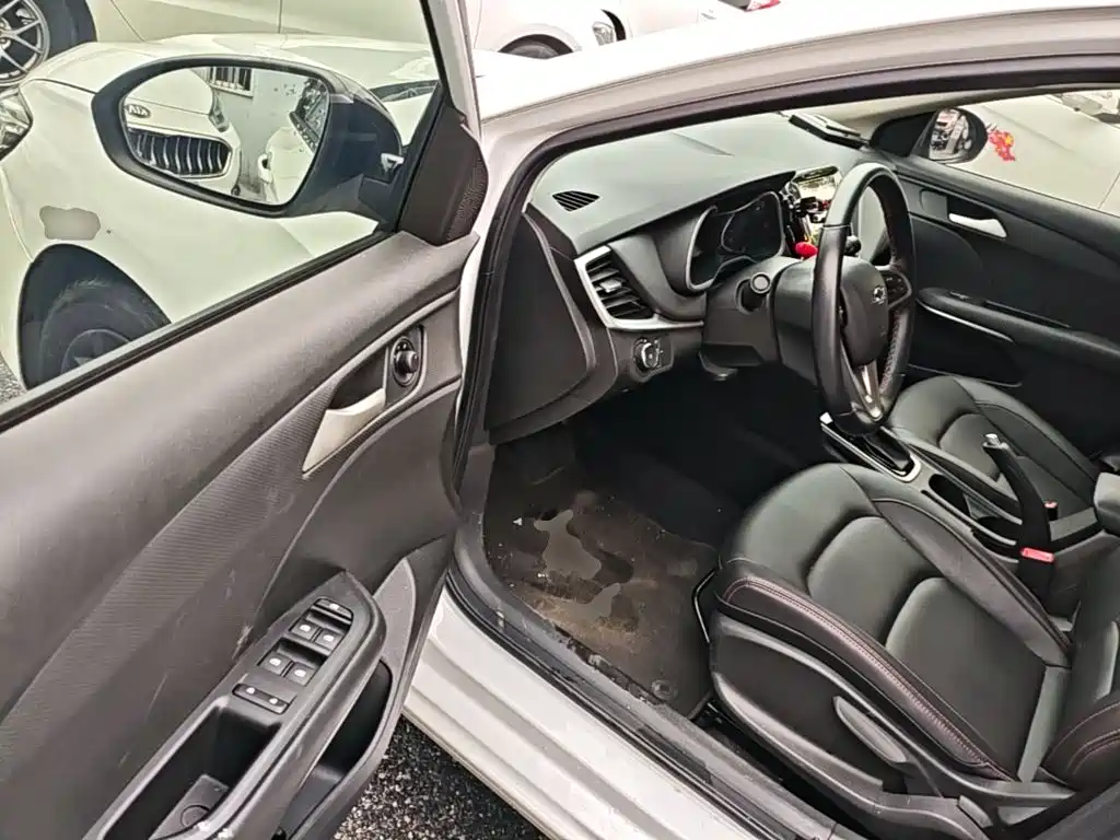 Chevrolet Monza — миниатюра 16