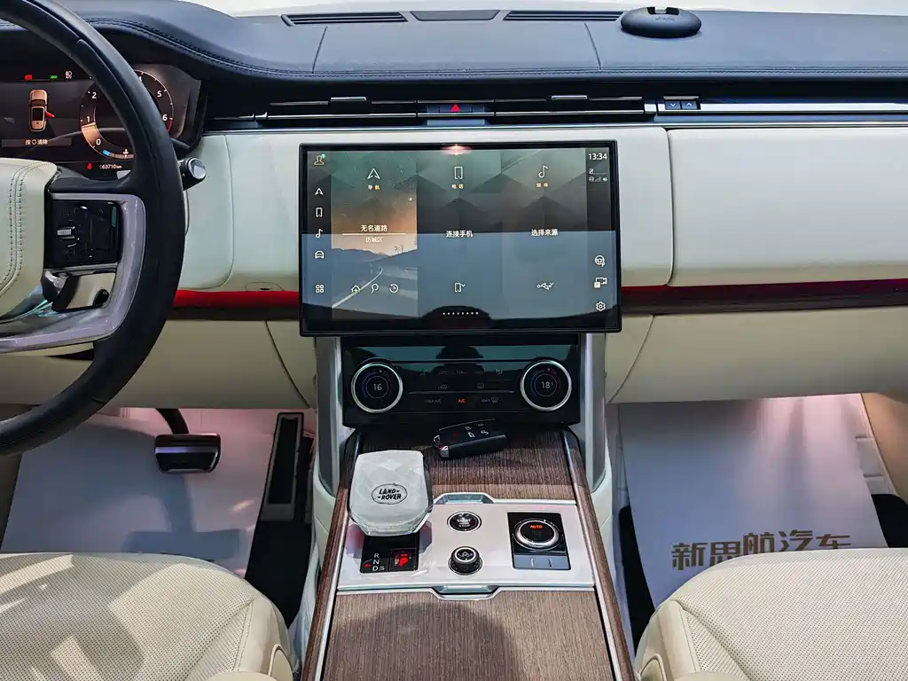 Land Rover Range Rover — миниатюра 13