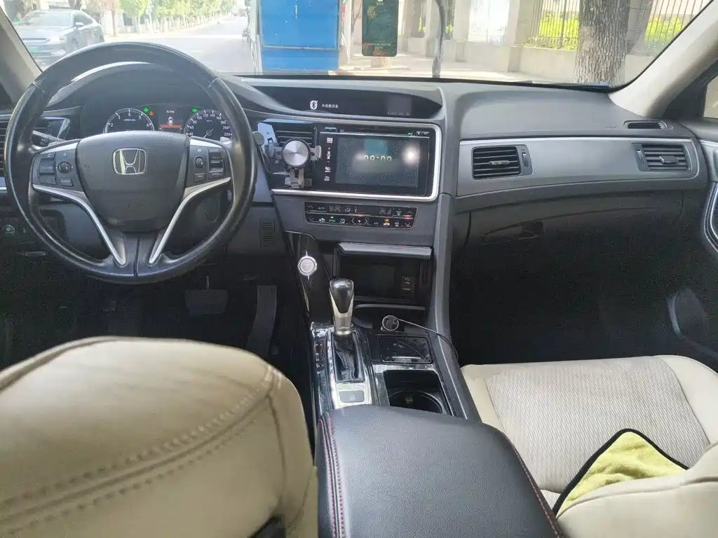 Honda Spirior — миниатюра 6